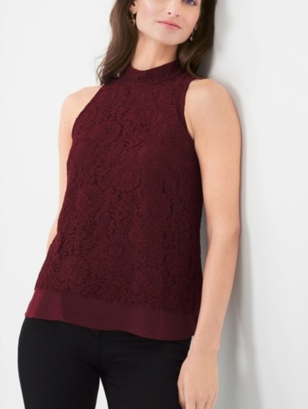 White House Black Market Lace Mock Neck Sleeveless Keyhole Top Burgundy WHBM 16